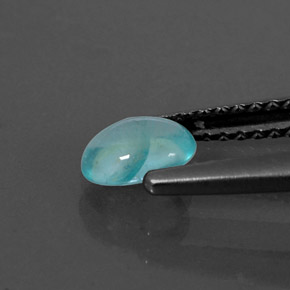 Apatite bleue naturelle coupe ovale, 0,52 ct, transparent