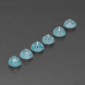 Achetez naturel ct Bleu clair Apatite gems, Coupe roude, En provenance Madagascar chez GemSelect. En stock, livraison internationale!
