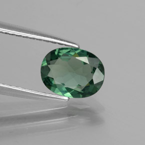 Apatite vert naturelle coupe ovale, 0,99 ct, VVS-VS