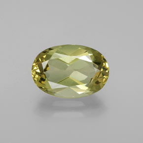 Apatite Vert clair naturelle Coupe ovale, 3.79 ct, VS-SI