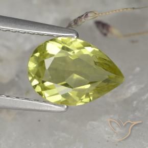 Apatite Vert forêt chaud naturelle En forme de poire, 1.40 ct, VS