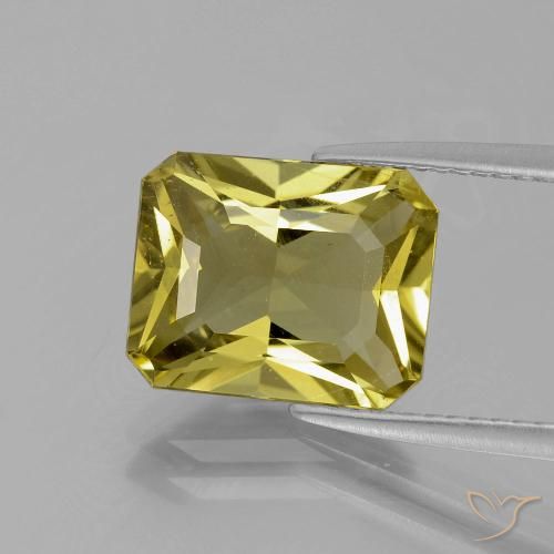 4.08ct Naturel Brun doré Apatite, Taille émeraude, VS