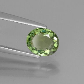 Apatite vert naturelle coupe ovale, 0,96 ct, VVS