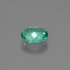 Apatite vert naturelle coupe ovale, 0,88 ct, VS