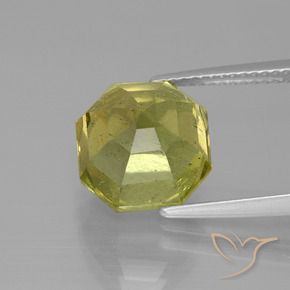 Apatite Jaune verdâtre naturelle Octogone / coupe Émeraude, 7.64 ct, VS-SI