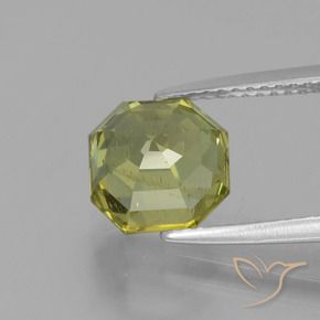 Apatite Vert jaunâtre naturelle Octogone / coupe Émeraude, 3.40 ct, VS