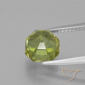 Apatite Vert jaunâtre naturelle Octogone / coupe Émeraude, 3.06 ct, VS