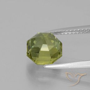 Apatite Vert jaunâtre naturelle Taille émeraude, 2.76 ct, VS