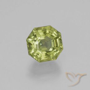 Apatite Vert chaud et terreux naturelle Octogone / coupe Émeraude, 2.31 ct, VS-SI