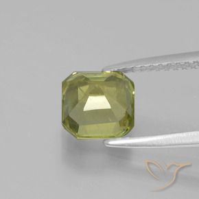 Apatite Vert jaunâtre naturelle Octogone / coupe Émeraude, 1.95 ct, VS
