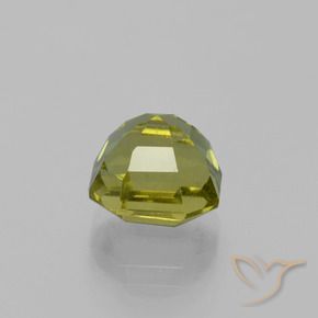 Apatite Vert chaud et terreux naturelle Octogone / coupe Émeraude, 4.68 ct, VS