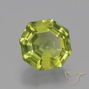 Apatite Vert jaunâtre naturelle Octogone / coupe Émeraude, 3.54 ct, VVS-VS
