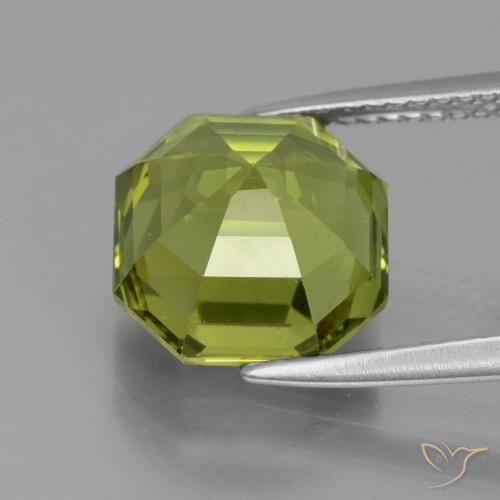Apatite Olive verte naturelle Octogone / coupe Émeraude, 5.95 ct, VS