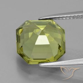 Apatite Vert jaunâtre naturelle Octogone / coupe Émeraude, 6.54 ct, VS