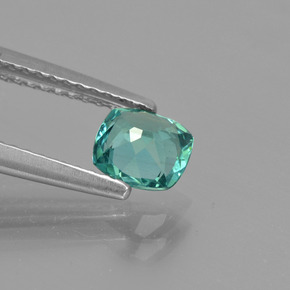 Apatite Bleu vert naturelle Coupe coussin, 0.71 ct, VS