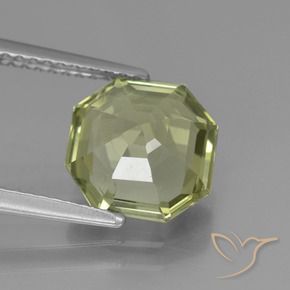 Apatite Vert jaunâtre naturelle Octogone / coupe Émeraude, 3.16 ct, VS