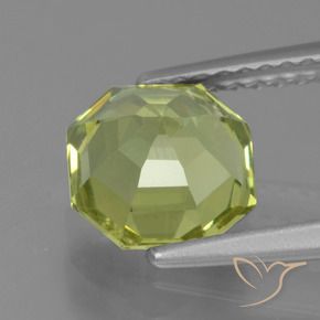 Apatite Jaune clair naturelle Octogone / coupe Émeraude, 1.94 ct, VS