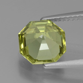 Apatite Jaune moyen naturelle Taille émeraude, 2.43 ct, VS