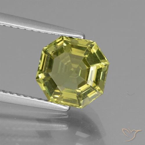2.81ct Naturel Jaune moyen Apatite, Taille émeraude, VS