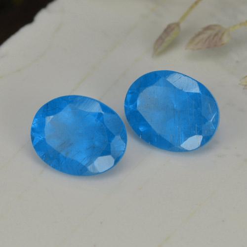 Achetez naturel 0,75ct bleue apatite gems, coupe ovale, en provenance madagascar chez gemselect. en stock, livraison internationale!