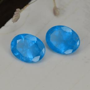 Achetez naturel 0.72ct Bleu intense Apatite gems, Coupe ovale, En provenance Madagascar chez GemSelect. En stock, livraison internationale!