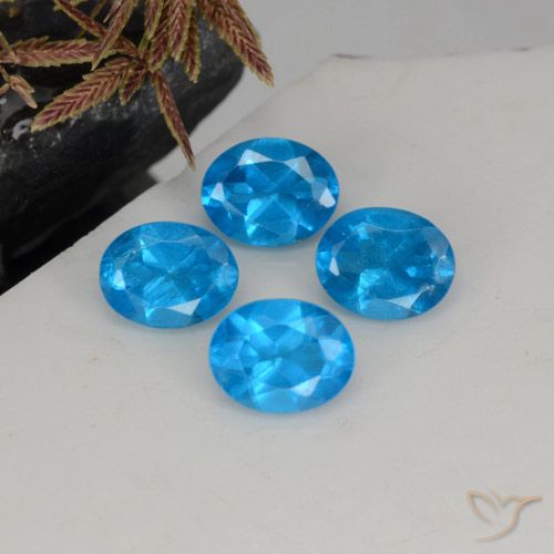 Achetez naturel 1.61ct Bleu Apatite gems, Coupe ovale, En provenance Madagascar chez GemSelect. En stock, livraison internationale!