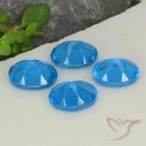 Shop natural 1.43ct Bleu intense Apatite gems, ovale, from Madagascar at GemSelect. In stock, global shipping!