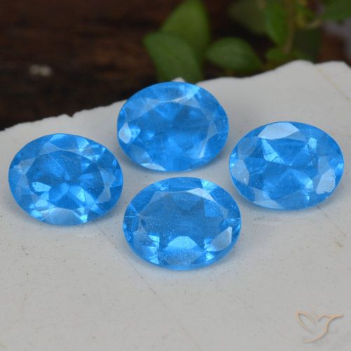 1.29ctw Naturel Bleu intense Apatite, ovale, VS-SI