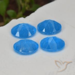 Shop natural 1.43ct Bleu intense Apatite gems, ovale, from Madagascar at GemSelect. In stock, global shipping!