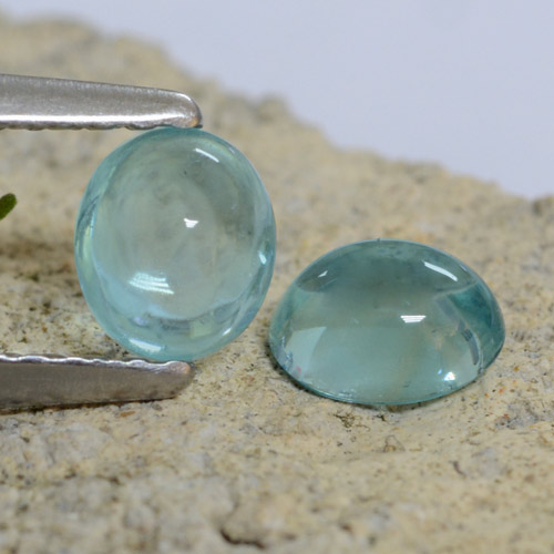 Achetez naturel 0,84ct bleu bébé apatite gems, coupe ovale, en provenance madagascar chez gemselect. en stock, livraison internationale!