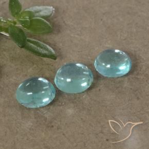 Shop natural 1.10ct Ton bleu électrique Apatite gems, ovale, from Madagascar at GemSelect. In stock, global shipping!