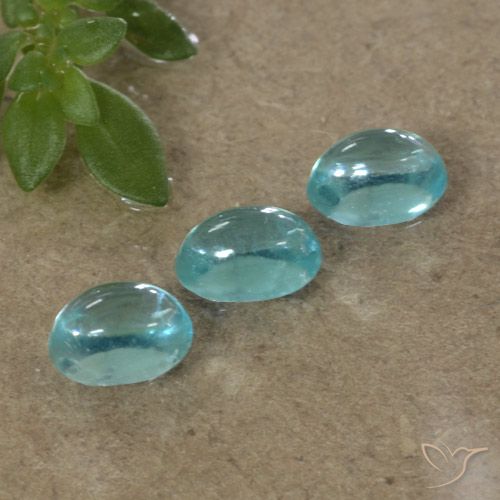 1.14ctw Naturel Bleu moyen Apatite, ovale, Transparent