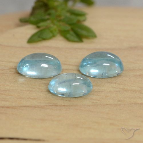 1.50ctw Naturel Bleu clair Apatite, ovale, Transparent