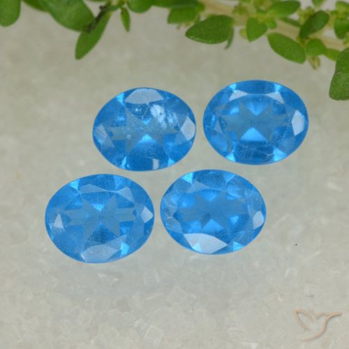 1.34ctw Naturel Bleu intense Apatite, ovale, VS-SI