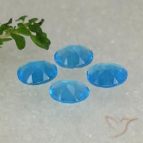Shop natural 1.32ct Bleu moyen Apatite gems, ovale, from Madagascar at GemSelect. In stock, global shipping!