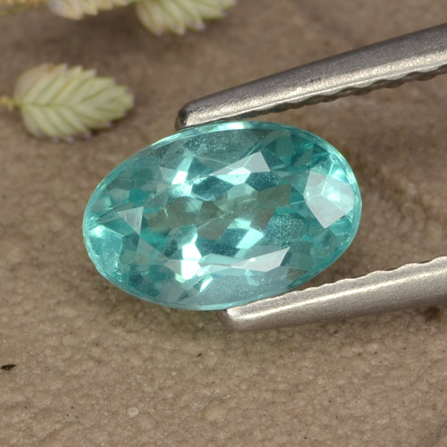 Apatite Vert bleuté moyen naturelle Coupe ovale, 0.81 ct, VS