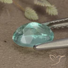 Apatite Bleu-vert intense naturelle ovale, 0.93 ct, VS