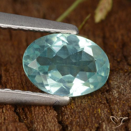 0.77ct Naturel Bleu vert moyen Apatite, ovale, VS