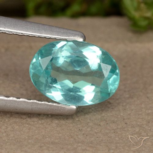 Apatite turquoise naturelle coupe ovale, 0,87 ct, VS