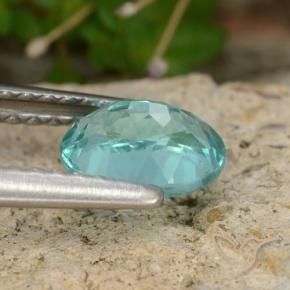 Apatite Vert bleuâtre naturelle Coupe ovale, 0.80 ct, VS