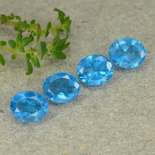 Shop natural 1.32ct Azur profond Apatite gems, ovale, from Madagascar at GemSelect. In stock, global shipping!