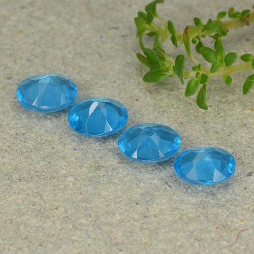 Shop natural 1.32ct Azur profond Apatite gems, ovale, from Madagascar at GemSelect. In stock, global shipping!