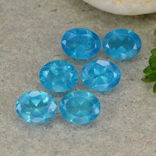 2.23ctw Naturel Bleu Apatite, ovale, VS