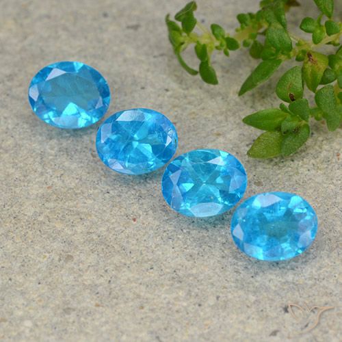1.47ctw Naturel Bleu Apatite, ovale, VS