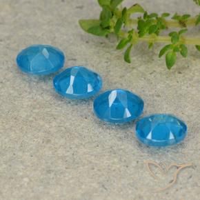 Shop natural 1.69ct Azur profond Apatite gems, ovale, from Madagascar at GemSelect. In stock, global shipping!