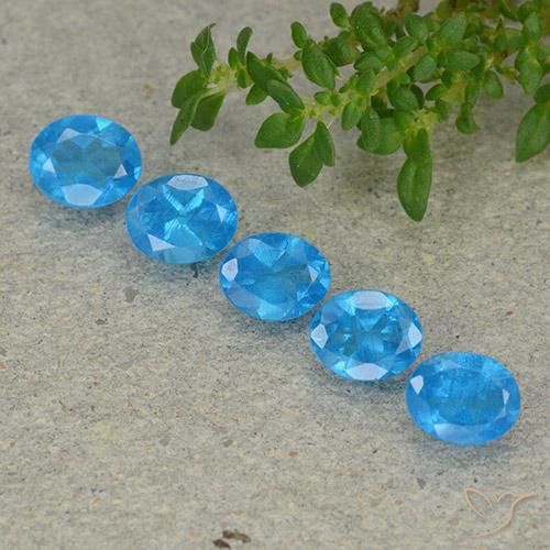 2.02ctw Naturel Bleu moyen Apatite, ovale, VS