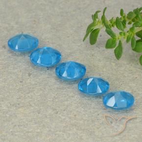 Shop natural 1.74ct Bleu Apatite gems, ovale, from Madagascar at GemSelect. In stock, global shipping!
