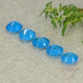 Shop natural 2.21ct Bleu Apatite gems, ovale, from Madagascar at GemSelect. In stock, global shipping!