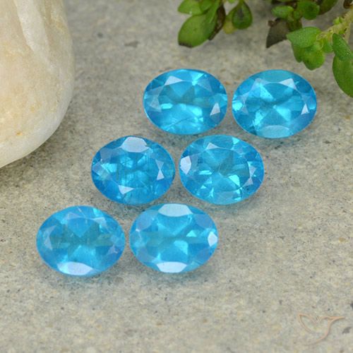2.20ctw Naturel Bleu Apatite, ovale, VS