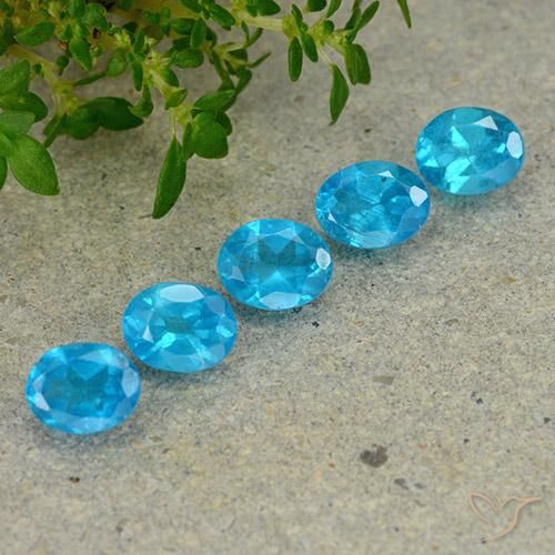 Achetez naturel 1,81ct bleue apatite gems, coupe ovale, en provenance madagascar chez gemselect. en stock, livraison internationale!